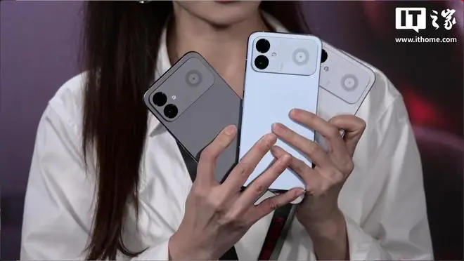 小米REDMI K90至尊版手机发布,首销到手价2799元起