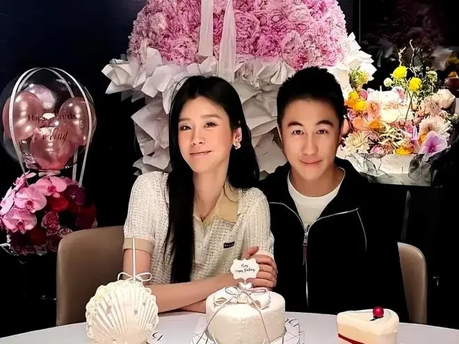 何猷君婚礼誓词删掉“贫穷”二字！