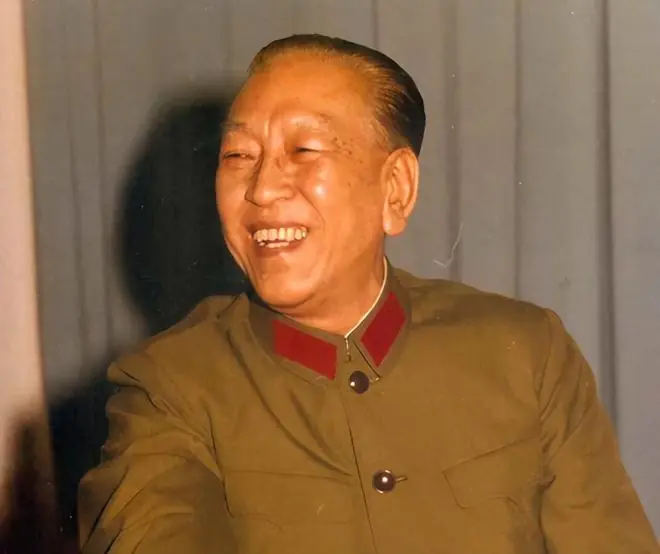 耿飚探望徐向前,徐向前:听说你把杨得志和罗瑞卿都弄到沟里了?