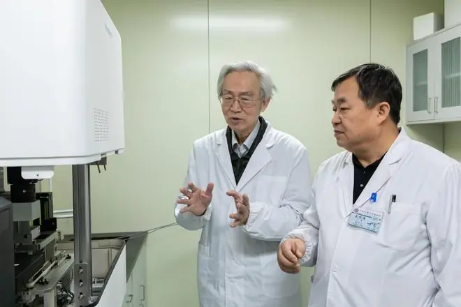 国产脑脊液细胞形态自动分析仪研发成功