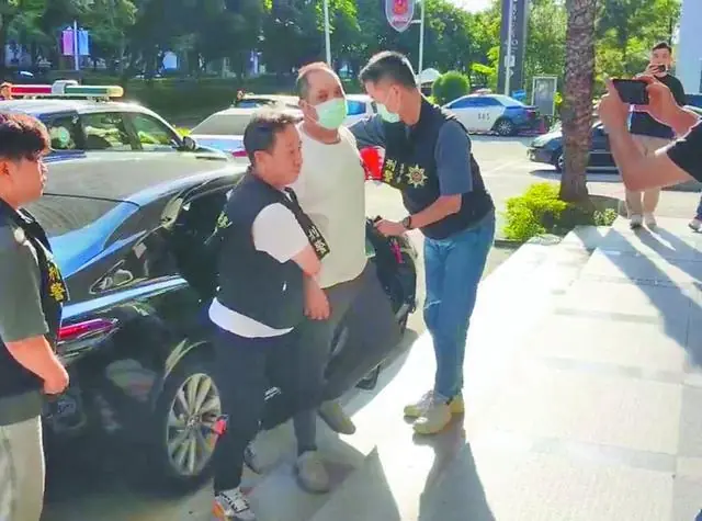 亲绿媒体人矢板明夫被殴案嫌疑人落网，33岁男子辩称“认错人了”