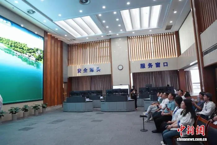 (长江十年行)三峡水运新通道建设全面提速 航运保障同步升级