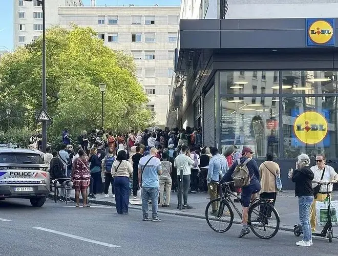 法国人抢空调抢到打架,中国工厂开足马力生产:安装费比机器贵