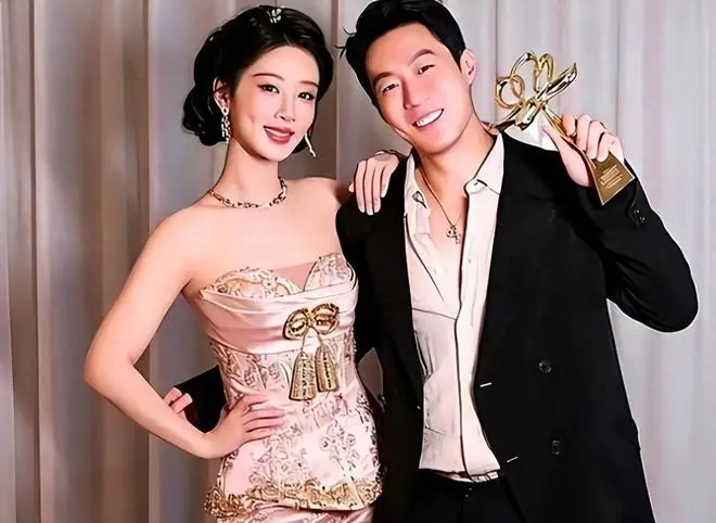 杨紫背后的男人居然是他:身家上亿还是娱乐老总,难怪能把她捧红