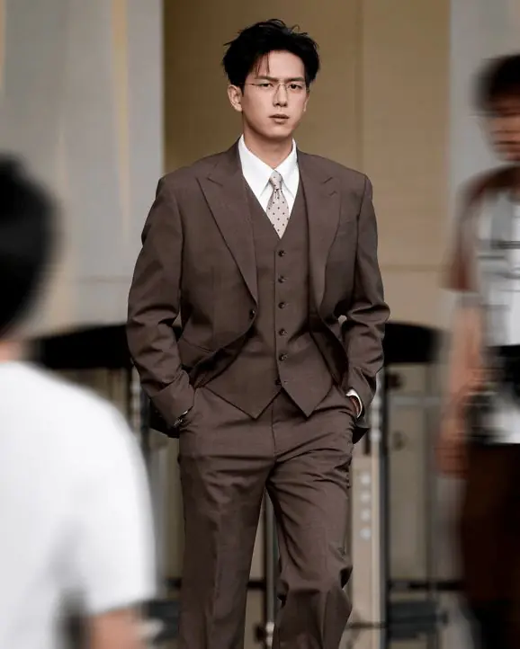 爆款预定!“现男友”李现携手李一桐,网传《破春光》将再现顶流与口碑演员的化学反应