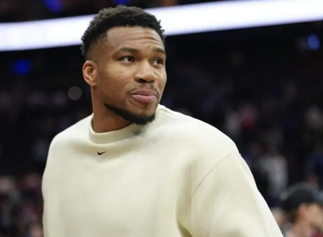 退役后计划干什么?字母哥:成为一名全职奶爸或者当NBA教练