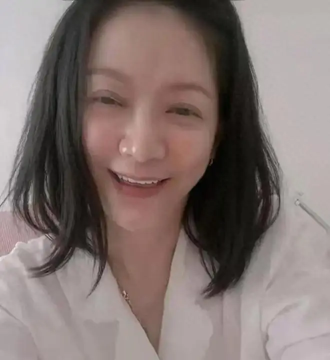 曾华倩没想到,她单身24年培养的冠军儿子,今已继承豪门前夫家产