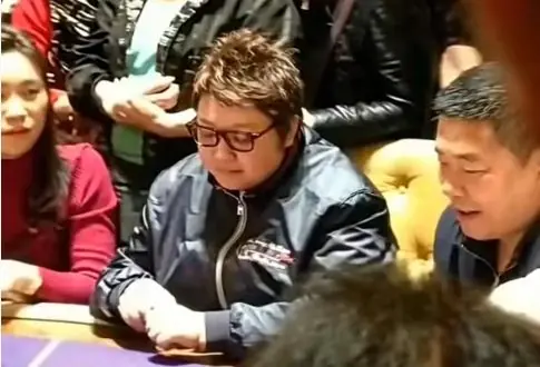 姐，跑吧，咱就只剩一个嫖没有被扒出来啦。