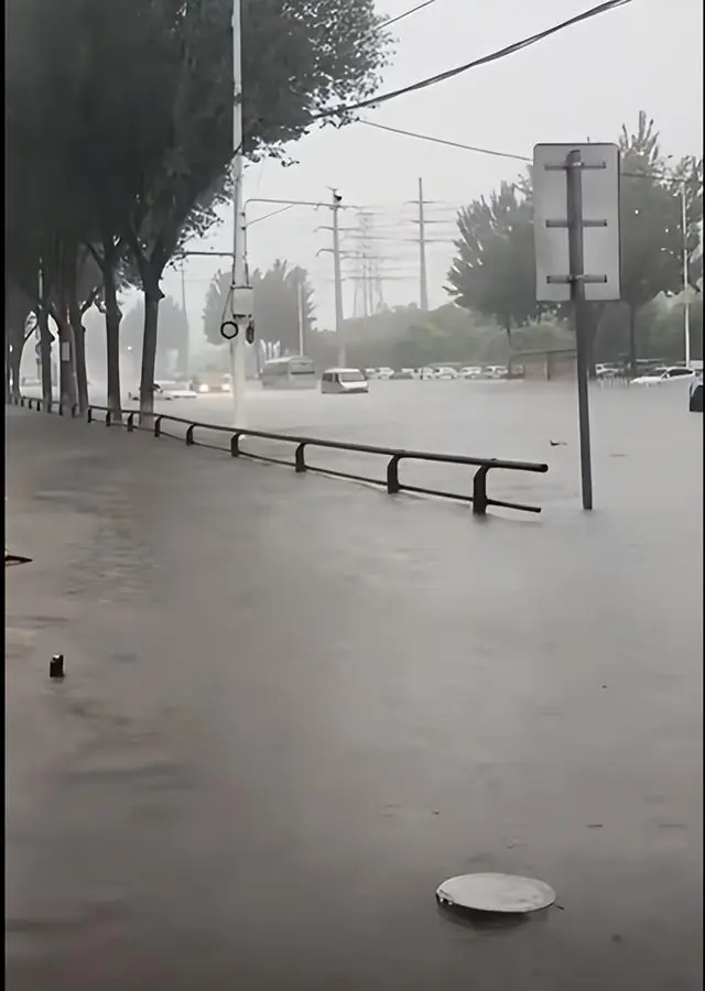 沈阳百年一遇暴雨,全城停课、停工、停产、停运、停业;气象局称有望明日降雨减弱