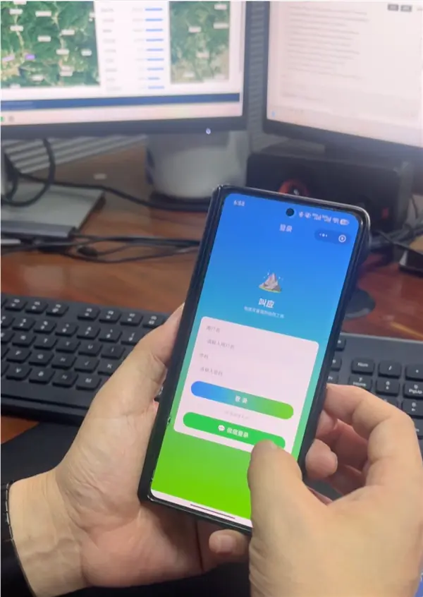 副局长用腾讯WorkBuddy手搓“叫应”防汛小程序:自费10亿Token!一个月完成