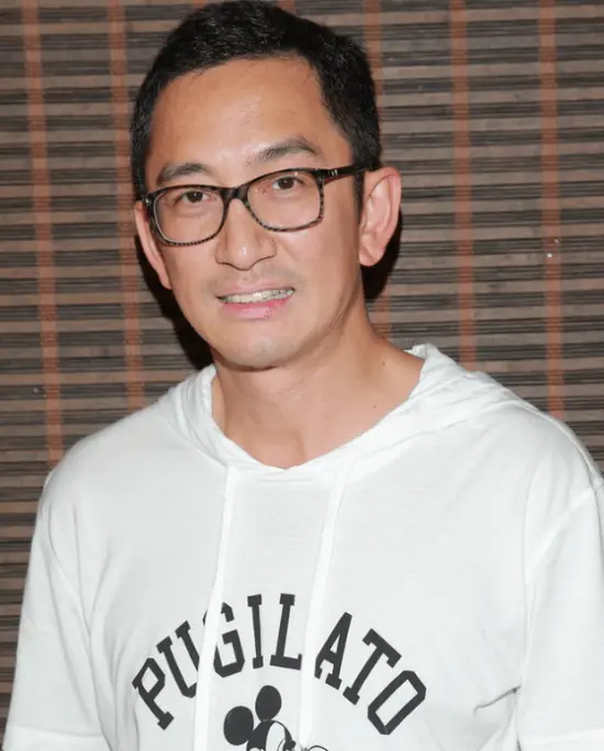 港星吴启华卖掉“20岁的自己”!新片让AI替自己演