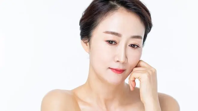 58岁阿姨再婚30岁小伙,不到1月离婚,阿姨哭诉:他晚上太能折腾