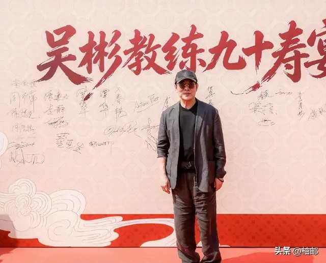 黄秋燕没想到,自己辛苦养大的女儿,竟给李连杰现妻利智做了嫁衣