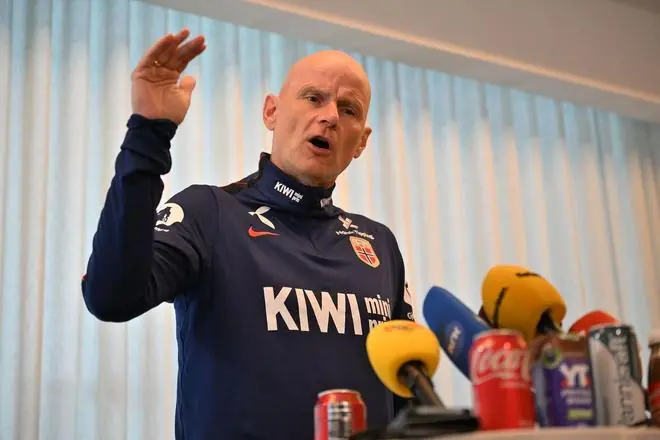 挪威主帅:皮球确实碰到缆绳了,FIFA大方承认会更显格局