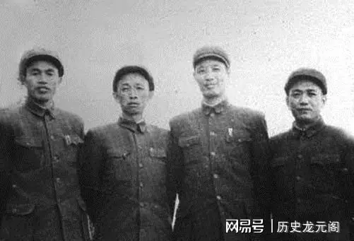 接防上甘岭阵地,15军战士告诉24军参谋:美陆军根本比不上张灵甫